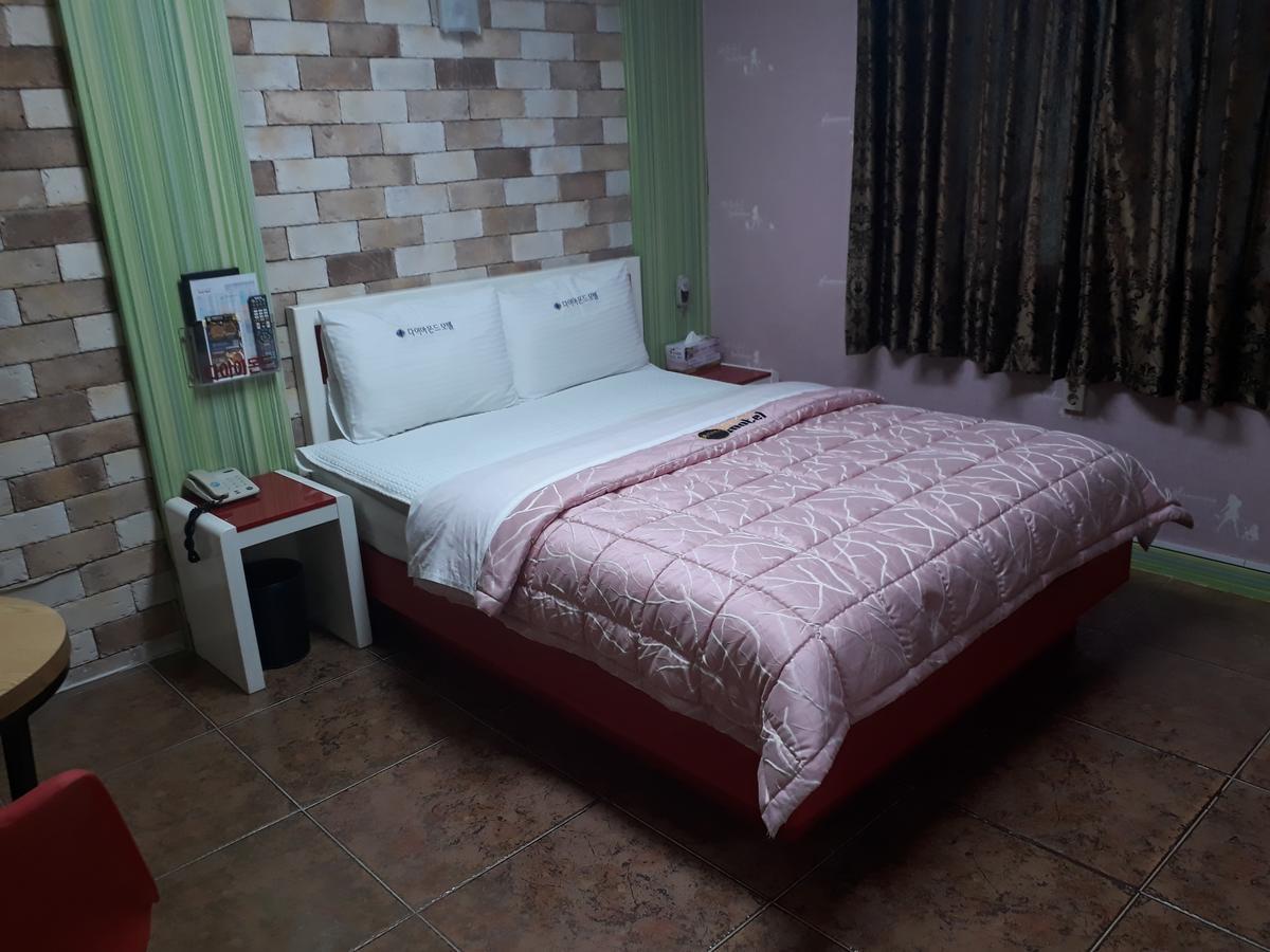 ساتشيون Diamond Motel المظهر الخارجي الصورة